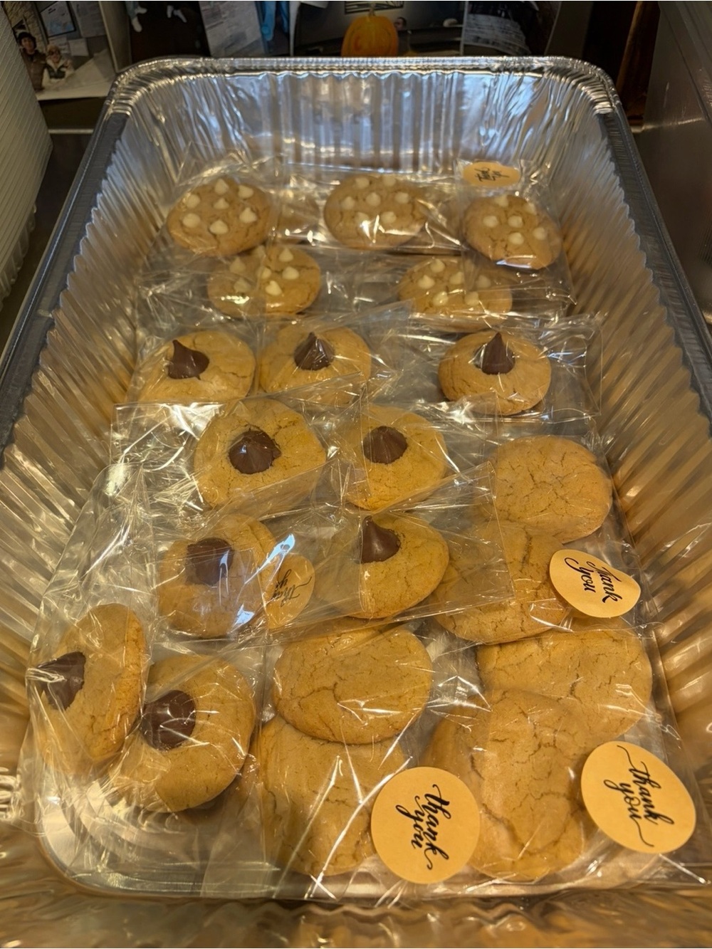 Sugar cookies with toppings